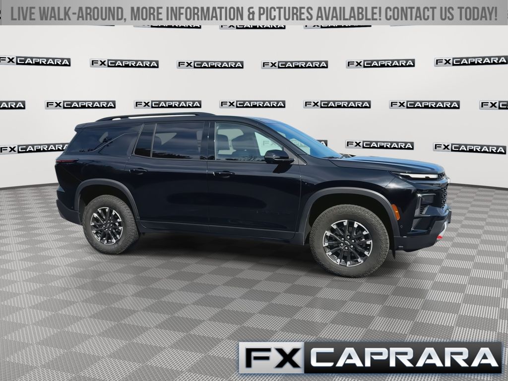 Used 2025 Chevrolet Traverse SUV