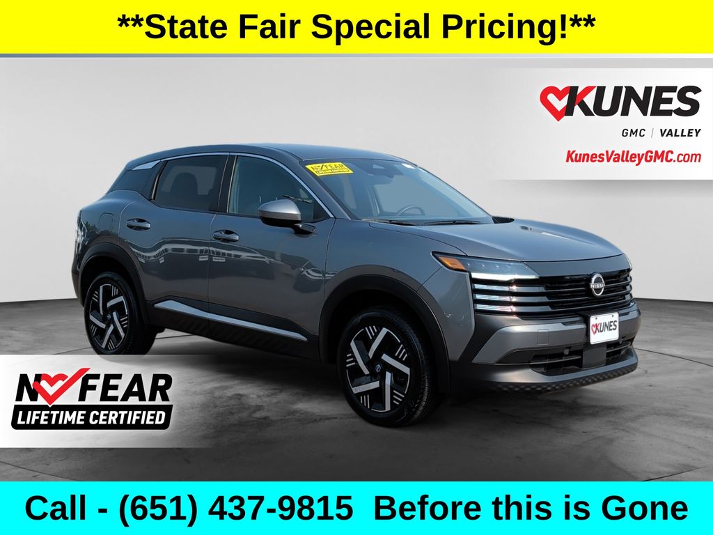 Gray (Gun Metallic) 2025 Nissan Kicks SUV / Crossover Front-Wheel Drive Continuously Variable Transmission