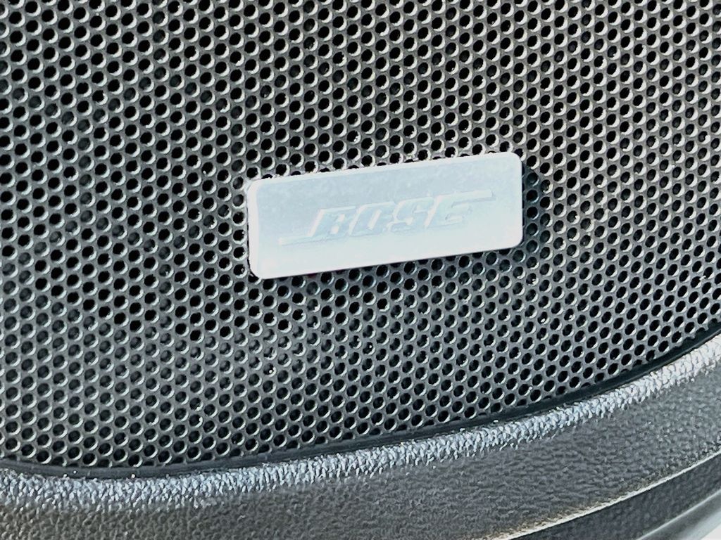 Used 2023 White GMC AT4 image 19