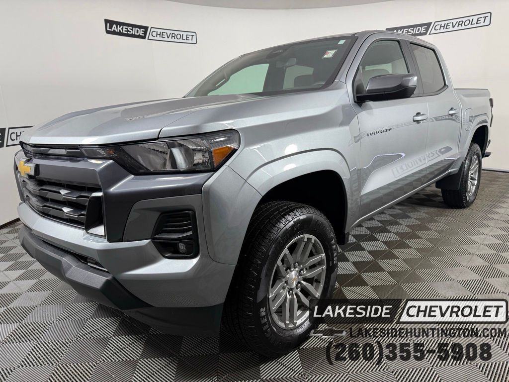 Sterling Gray Metallic 2024 Chevrolet Colorado Pickup Truck 4X2 8-Speed Automatic