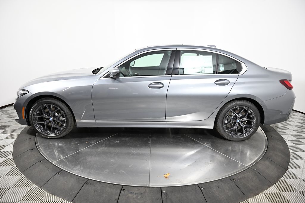 Thumbnail: 2026 BMW 3 Series - 2