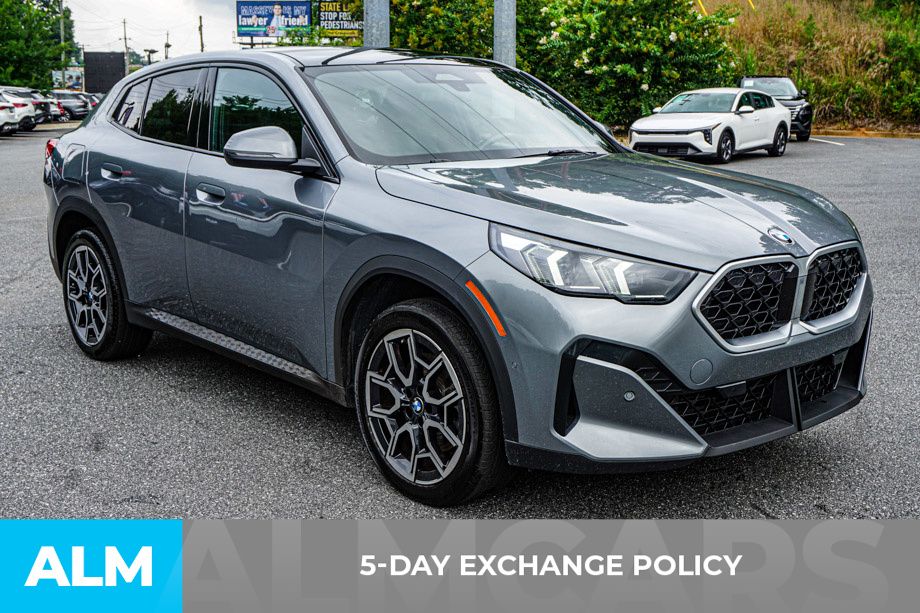 Used 2025 Gray BMW xDrive28i image 4