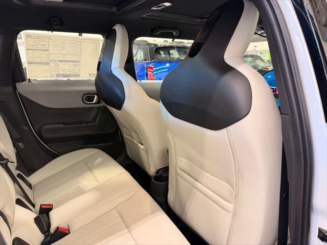 Thumbnail: 2025 MINI Cooper Hardtop - 25