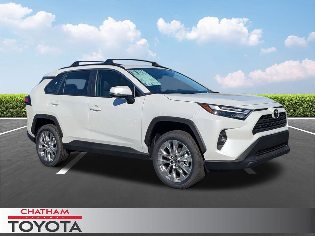 2025 Toyota RAV4 XLE Premium's photo