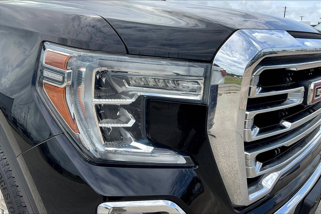 Used 2019 GMC Sierra 1500 SLT 4D Crew Cab