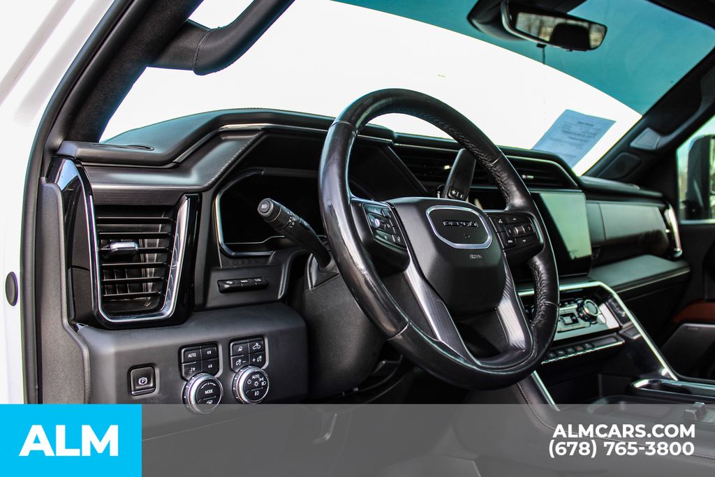 Used 2024 White GMC Denali Ultimate image 31