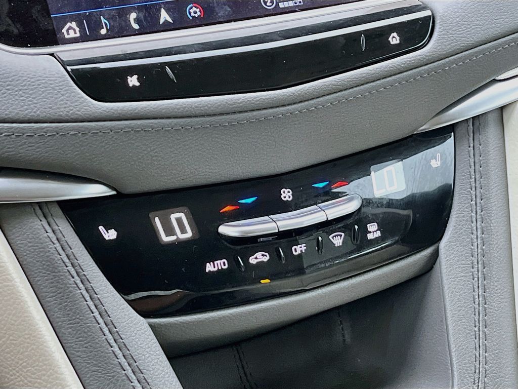 2023 Cadillac XT5 Premium Luxury Silver at North Houston Mitsubishi