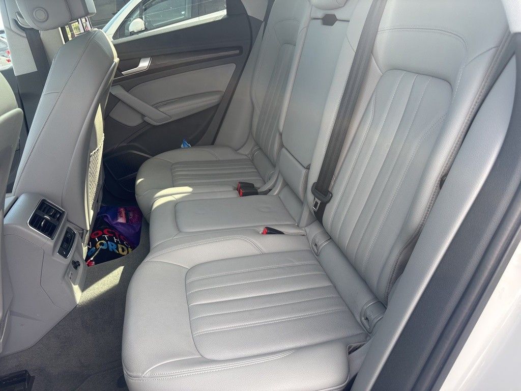 Thumbnail: 2019 Audi Q5 - 11