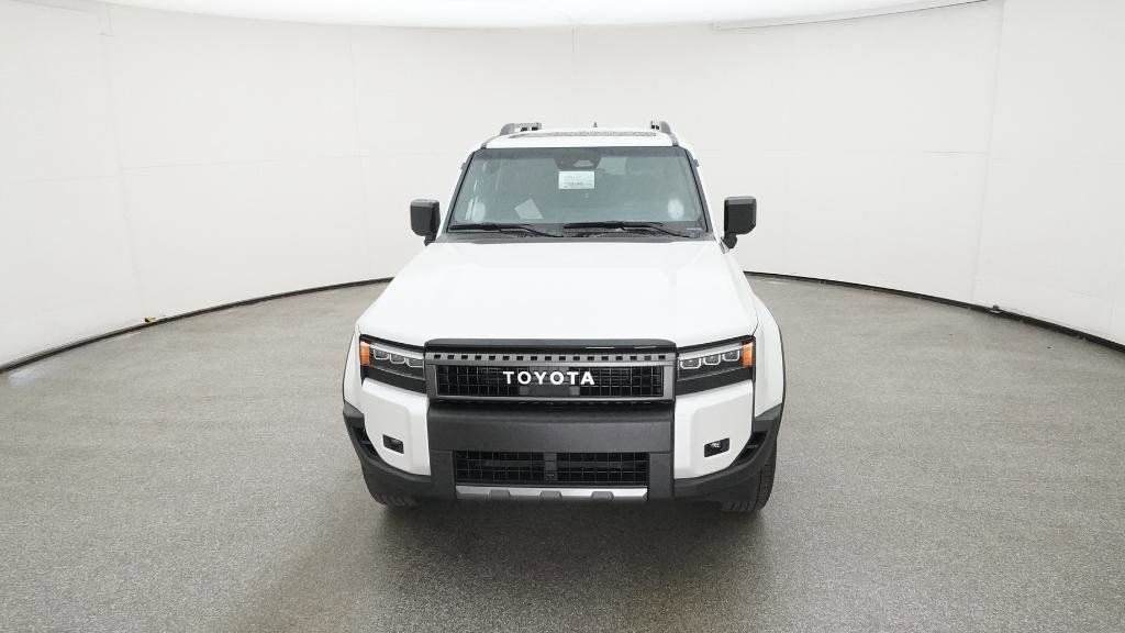 2025 Toyota Land Cruiser  8