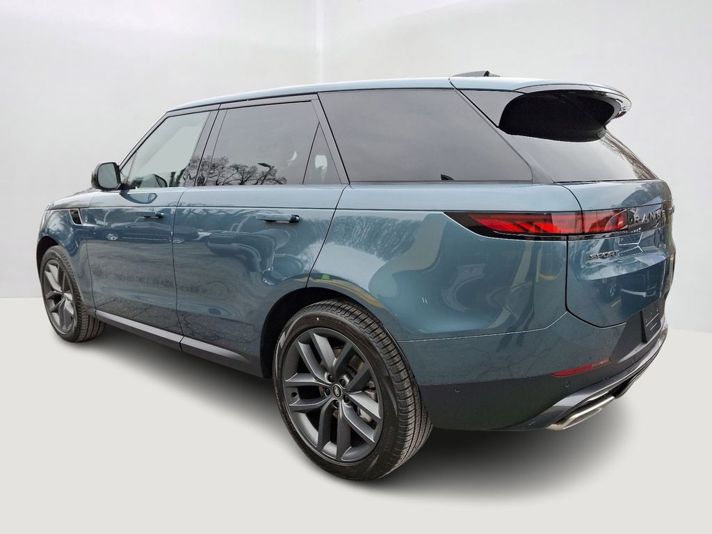 2025 Land Rover Range Rover Sport SE 4