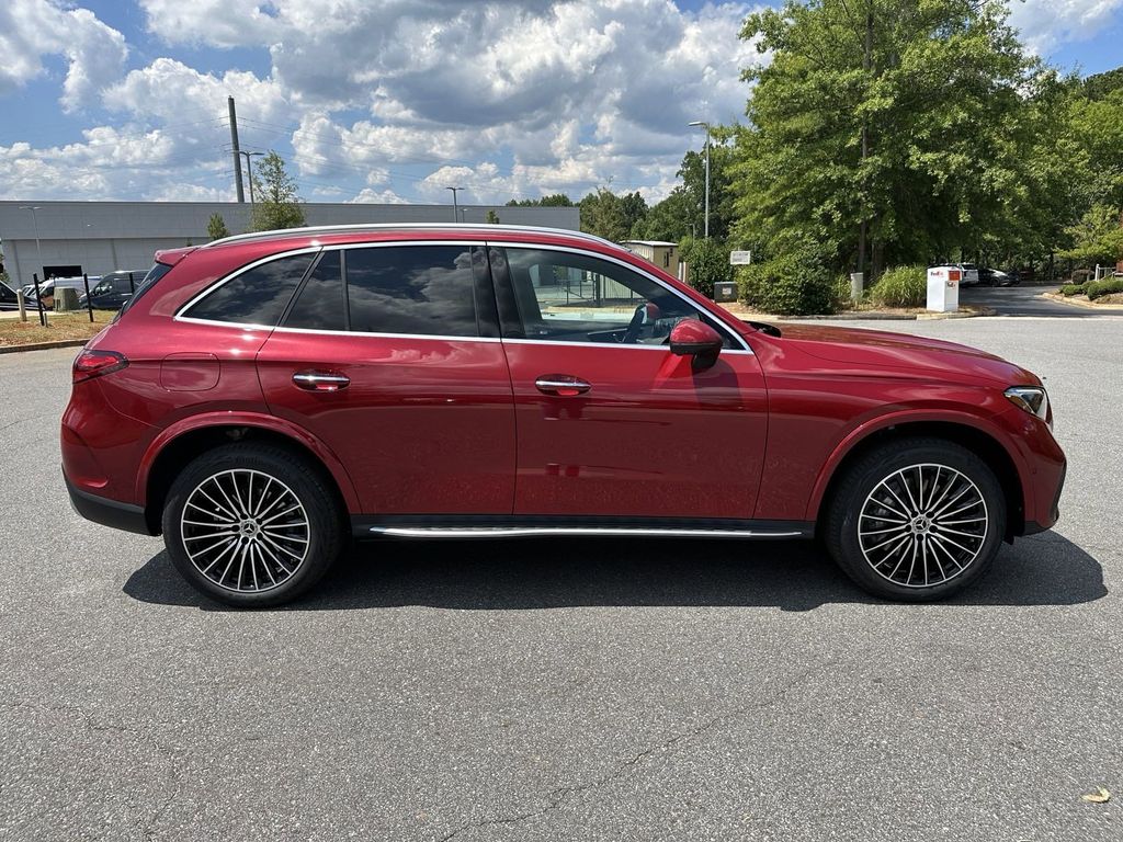 2024 Mercedes-Benz GLC GLC 300 9