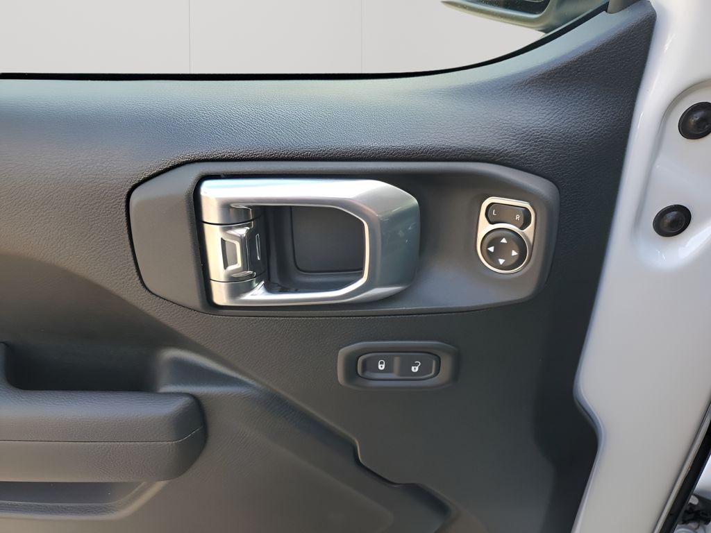 New 2026 White Jeep Rubicon image 19