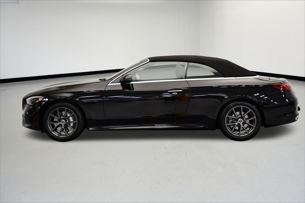 Thumbnail: 2026 Mercedes-Benz CLE - 2