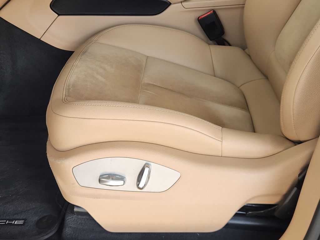 2020 Porsche Macan Base Black at Westside Lexus