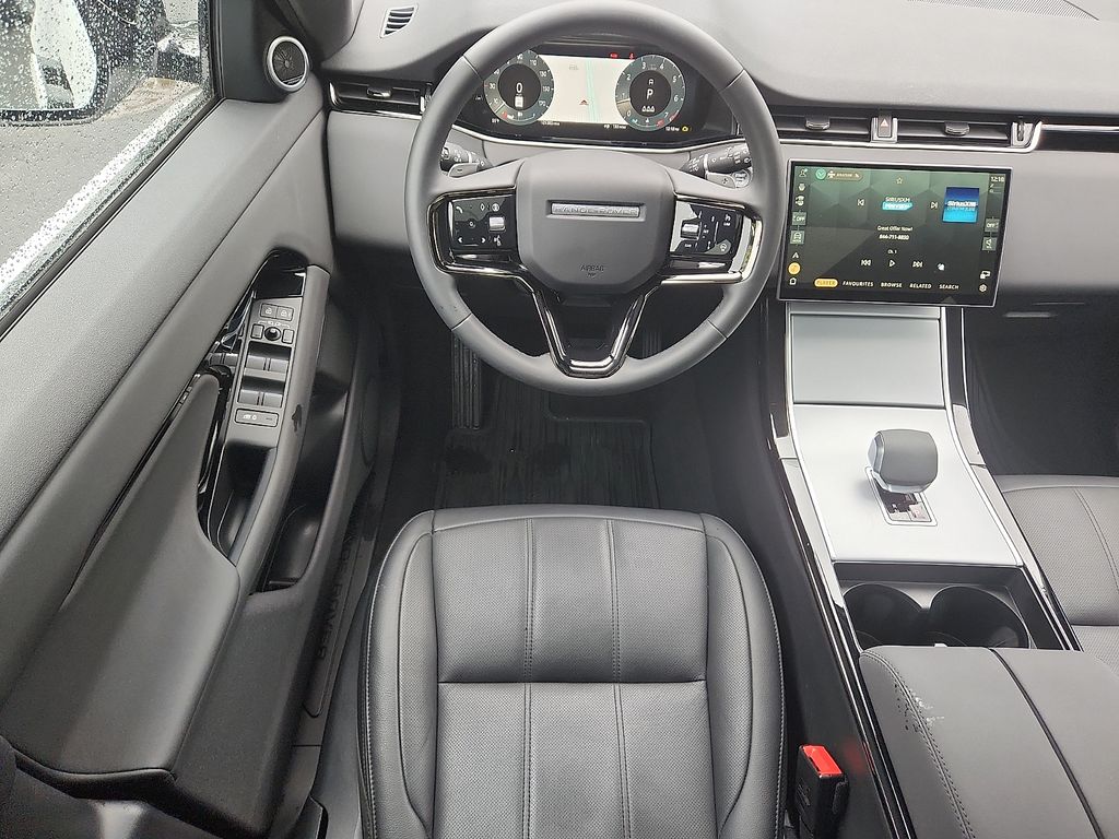 Thumbnail: 2024 Land Rover Range Rover Evoque - 11