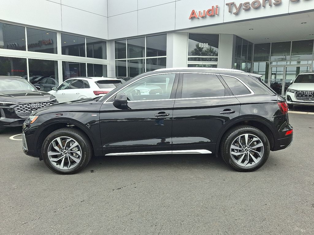 Thumbnail: 2023 Audi Q5 - 7