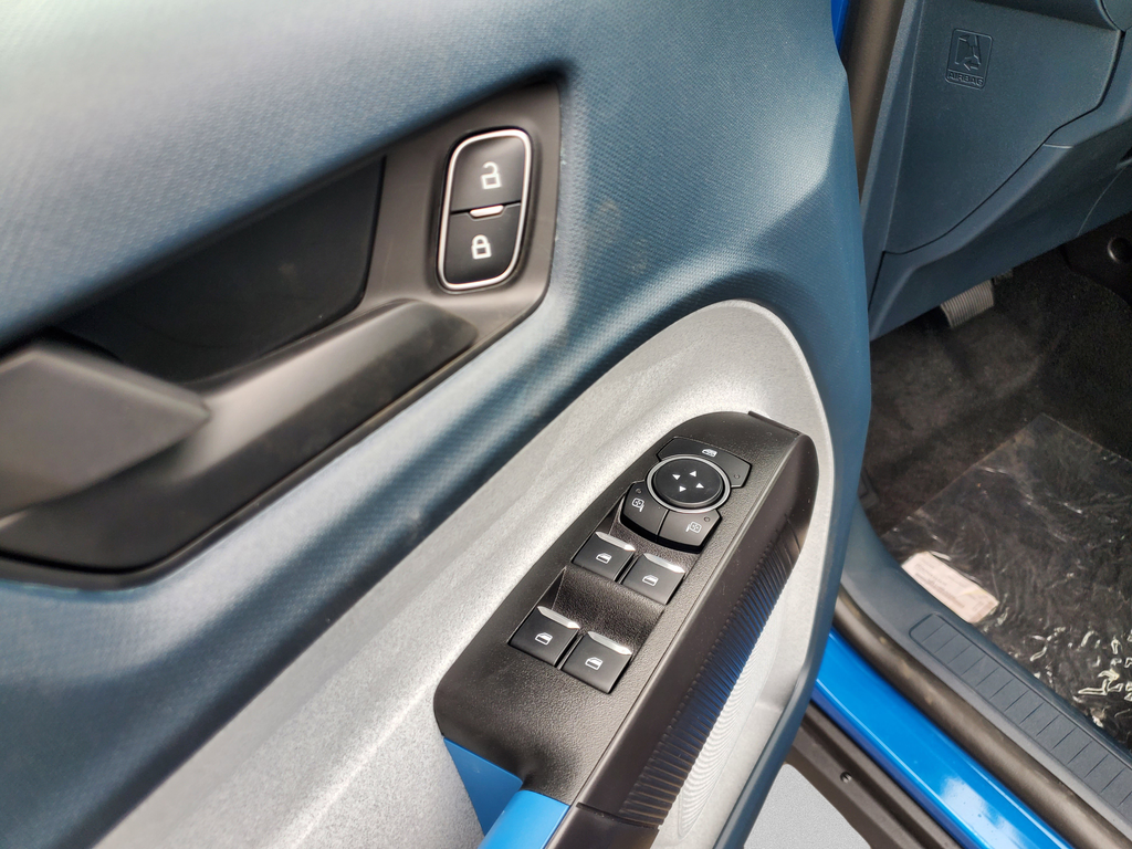 New 2025 Blue Ford XLT image 16