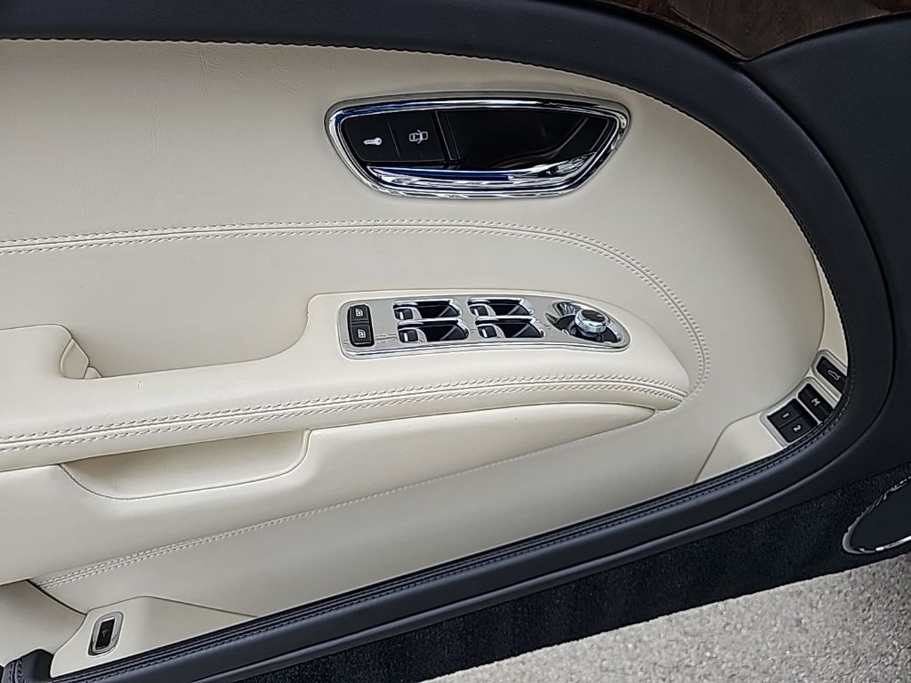 2014 Bentley Mulsanne Base 18