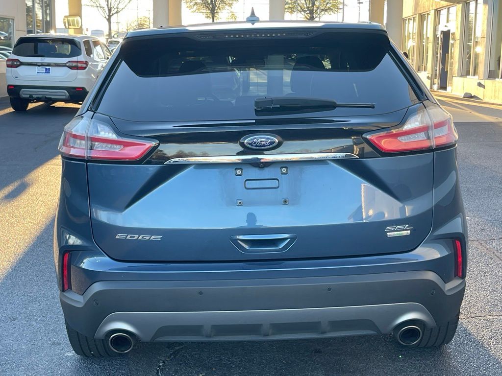 Thumbnail: 2019 Ford Edge - 4