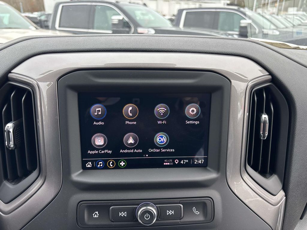 View vehicle photo 7