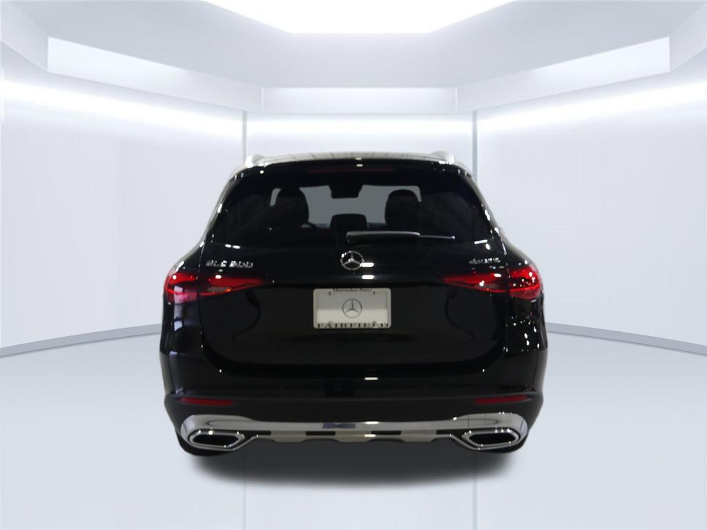 Thumbnail: 2026 Mercedes-Benz GLC - 4