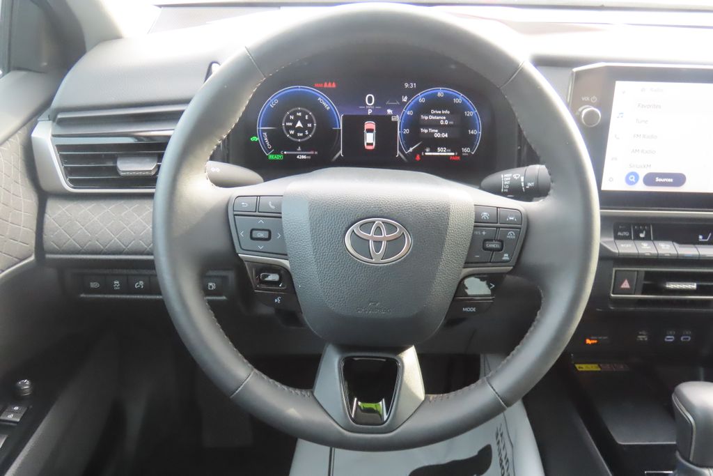 Thumbnail: 2025 Toyota Camry - 10