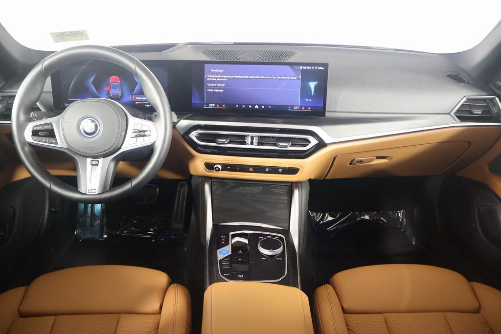 2024 BMW i4 eDrive40 8