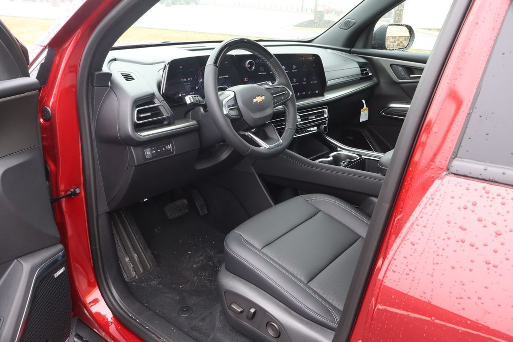 Thumbnail: 2026 Chevrolet Traverse - 13