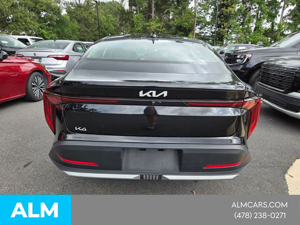 Used 2025 Black Kia LXS image 8