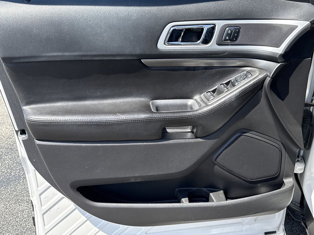 2015 Ford Explorer Sport White at Traditions Chevrolet