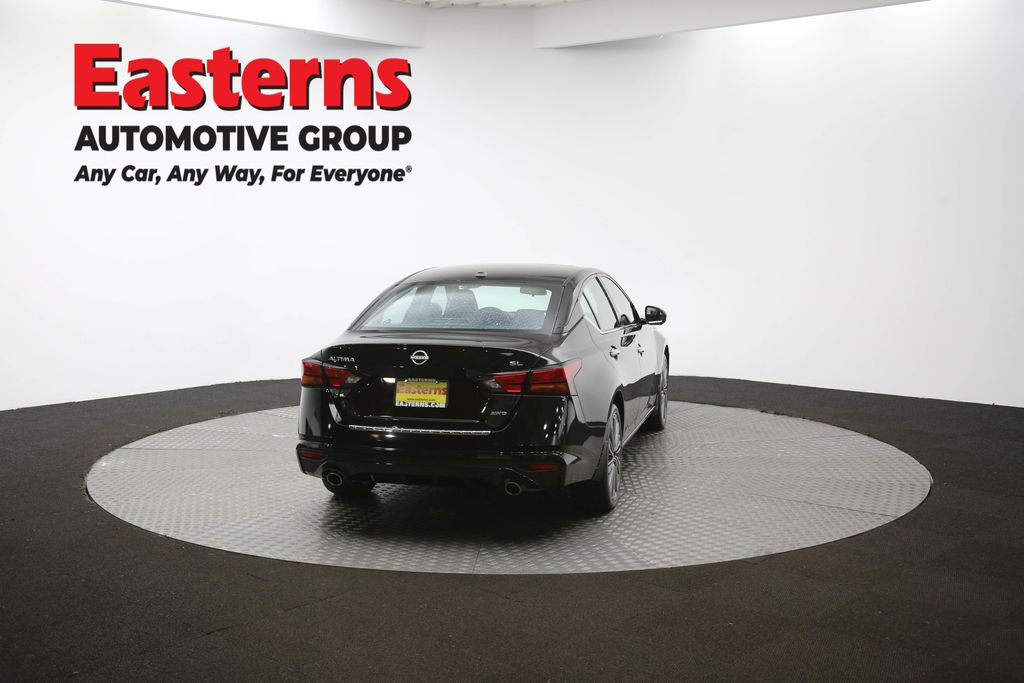Used 2023 Black Nissan 2.5 SL image 38