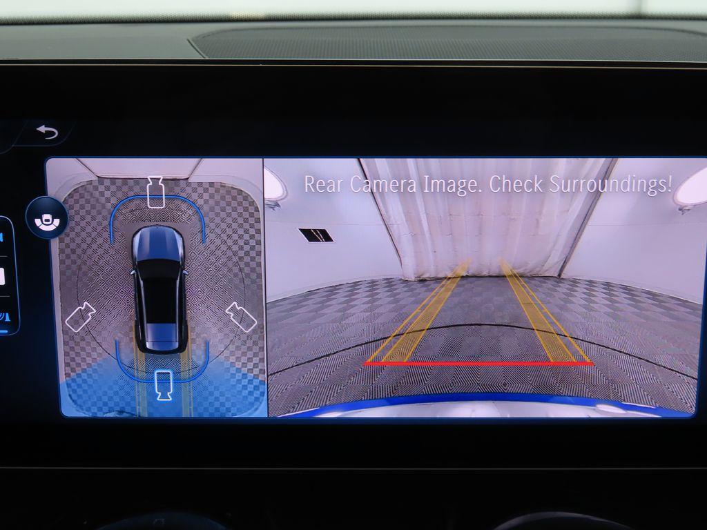 Thumbnail: 2026 Mercedes-Benz GLB - 15