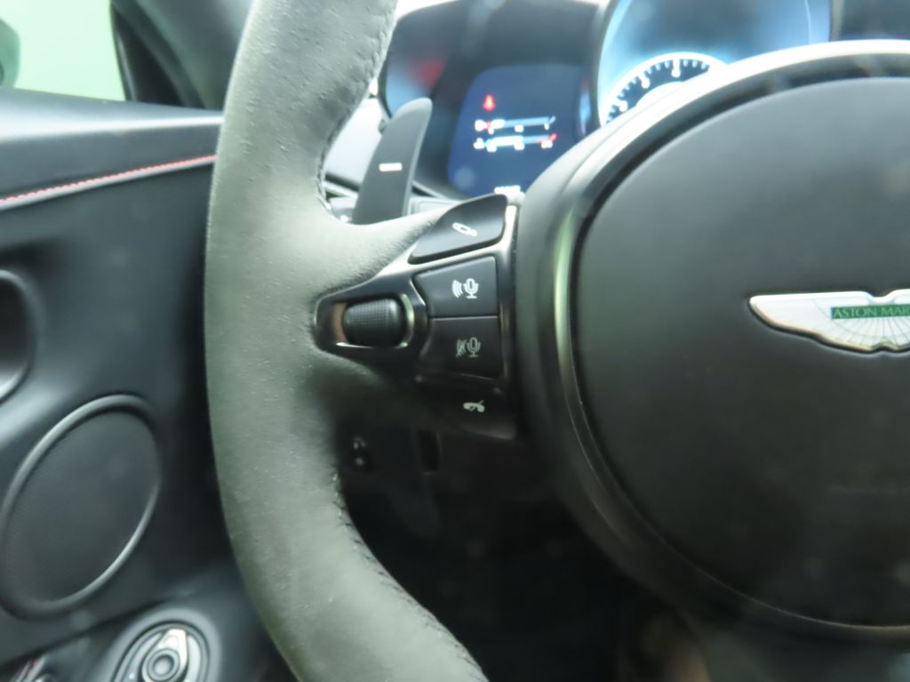 2023 Aston Martin Vantage F1 Edition 11