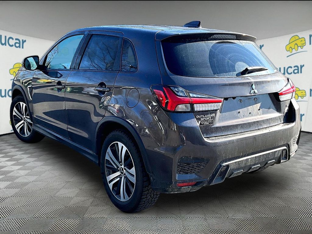 2021 Mitsubishi Outlander Sport — photo 3