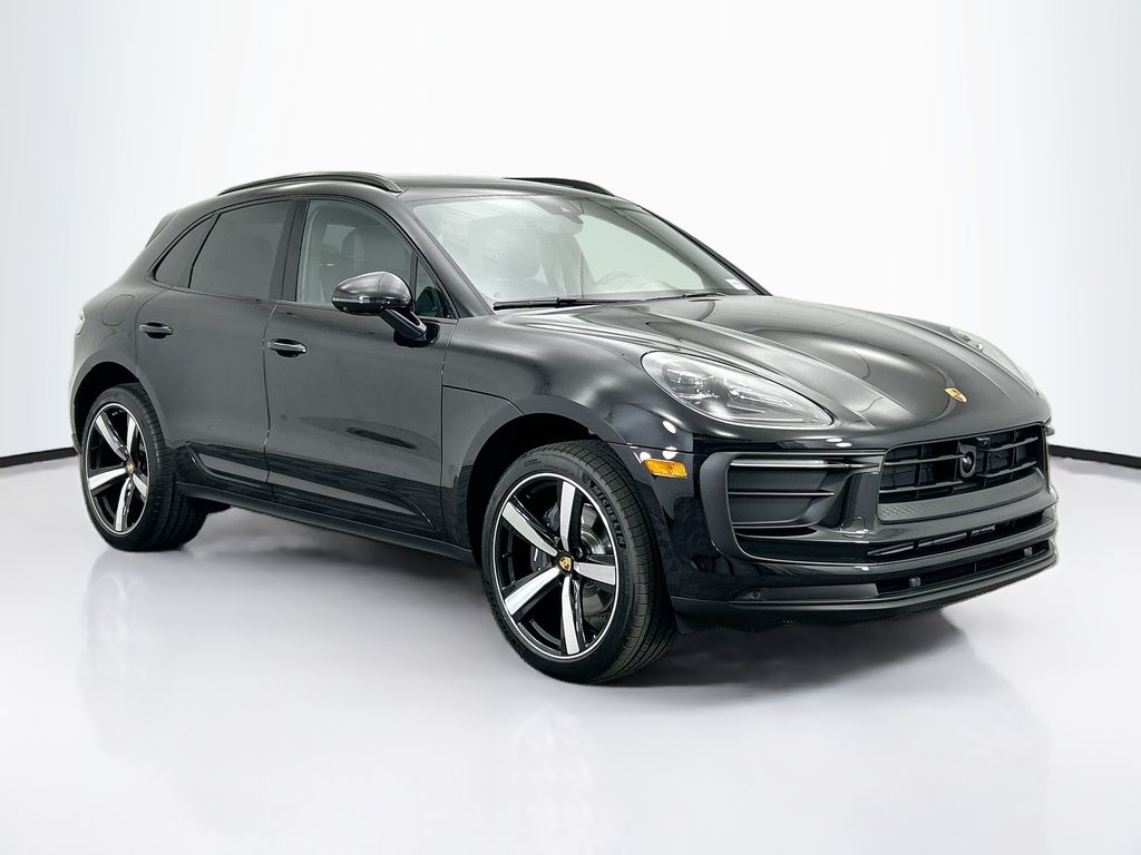 Thumbnail: 2026 Porsche Macan - 9
