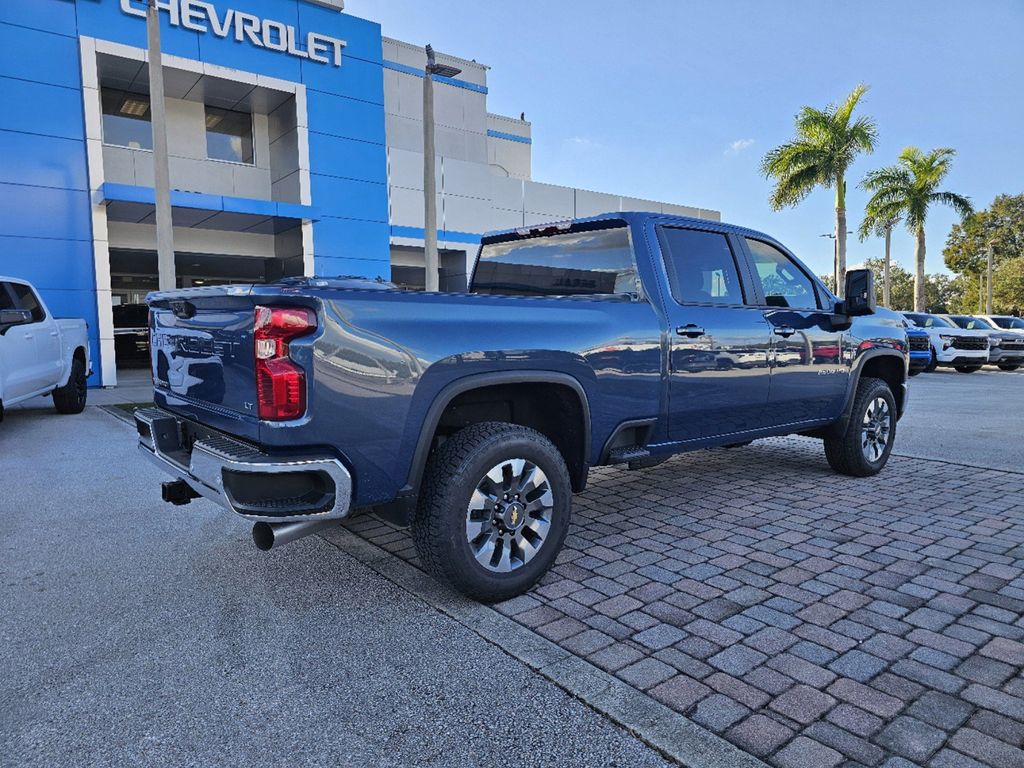 2025 Chevrolet Silverado 2500HD LT 3