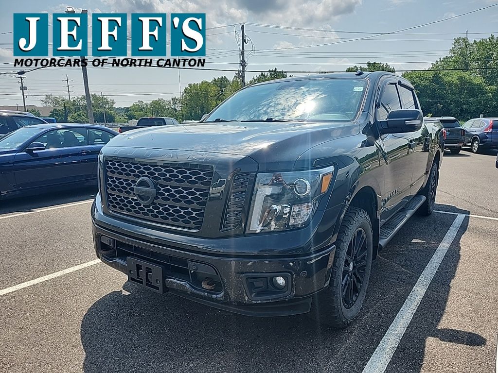 2018 Nissan Titan SL Crew Cab 4WD