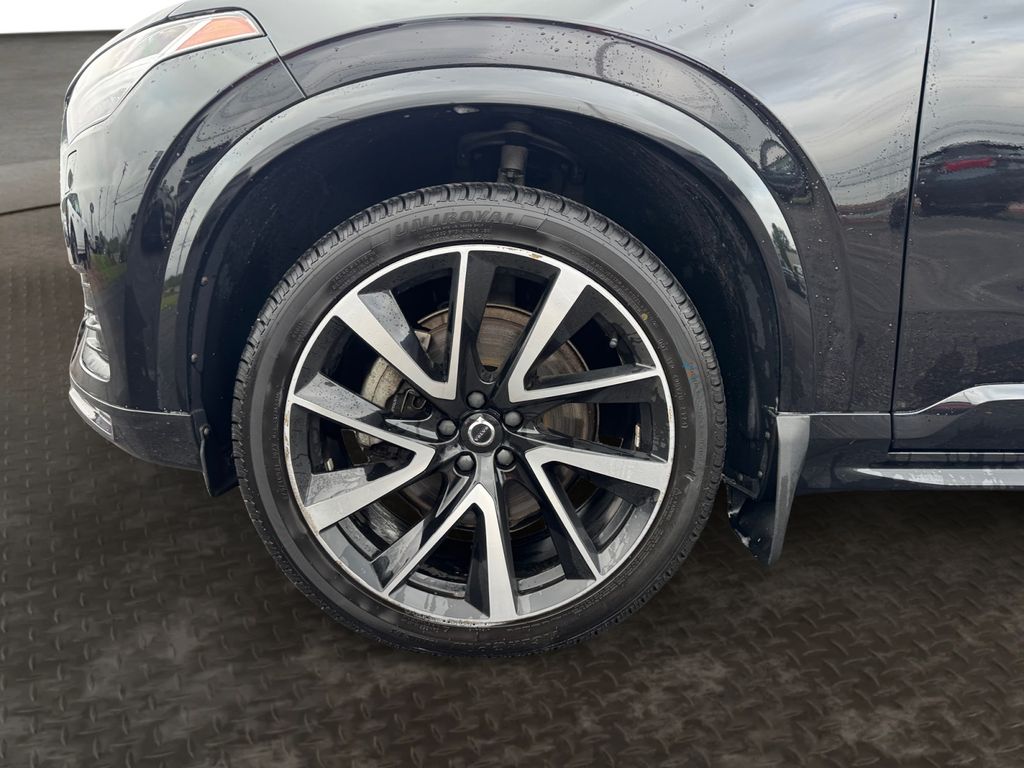 2020 Volvo XC90 T6 Momentum Black at Subaru and VW of Moon Township