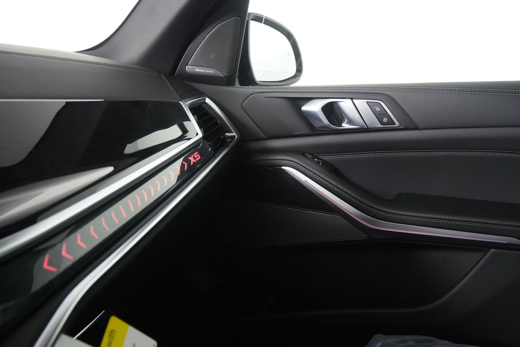 Thumbnail: 2026 BMW X5 - 24