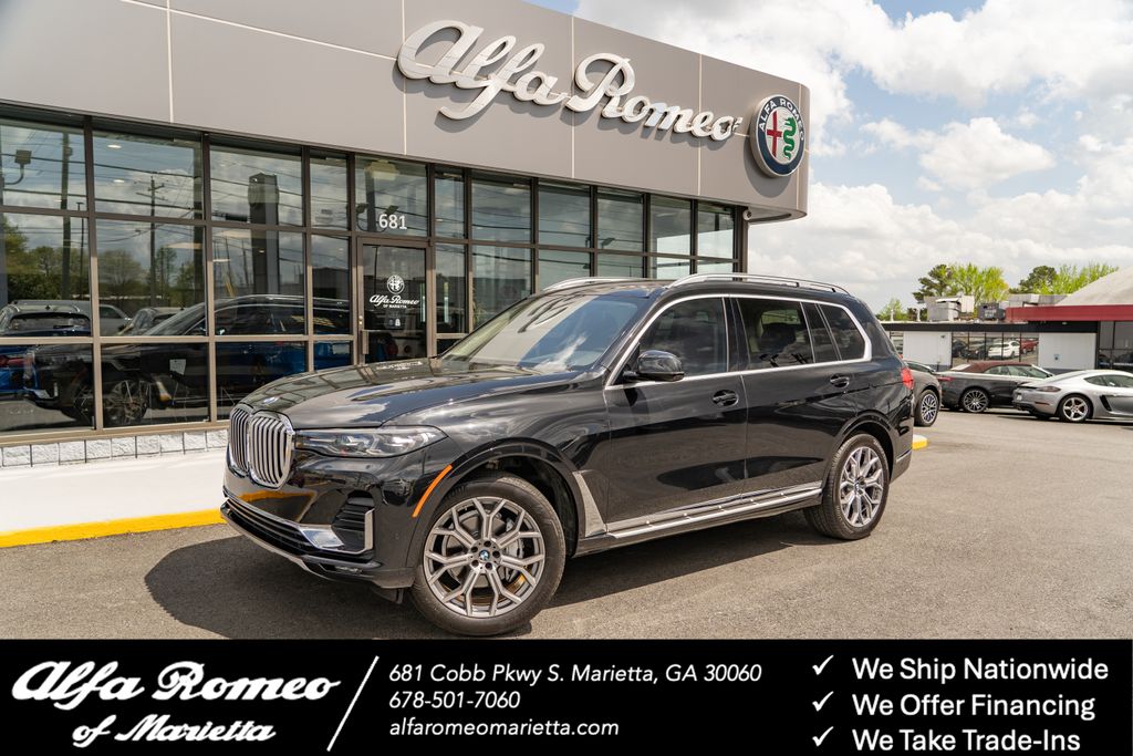 2022 BMW X7 xDrive40i photo