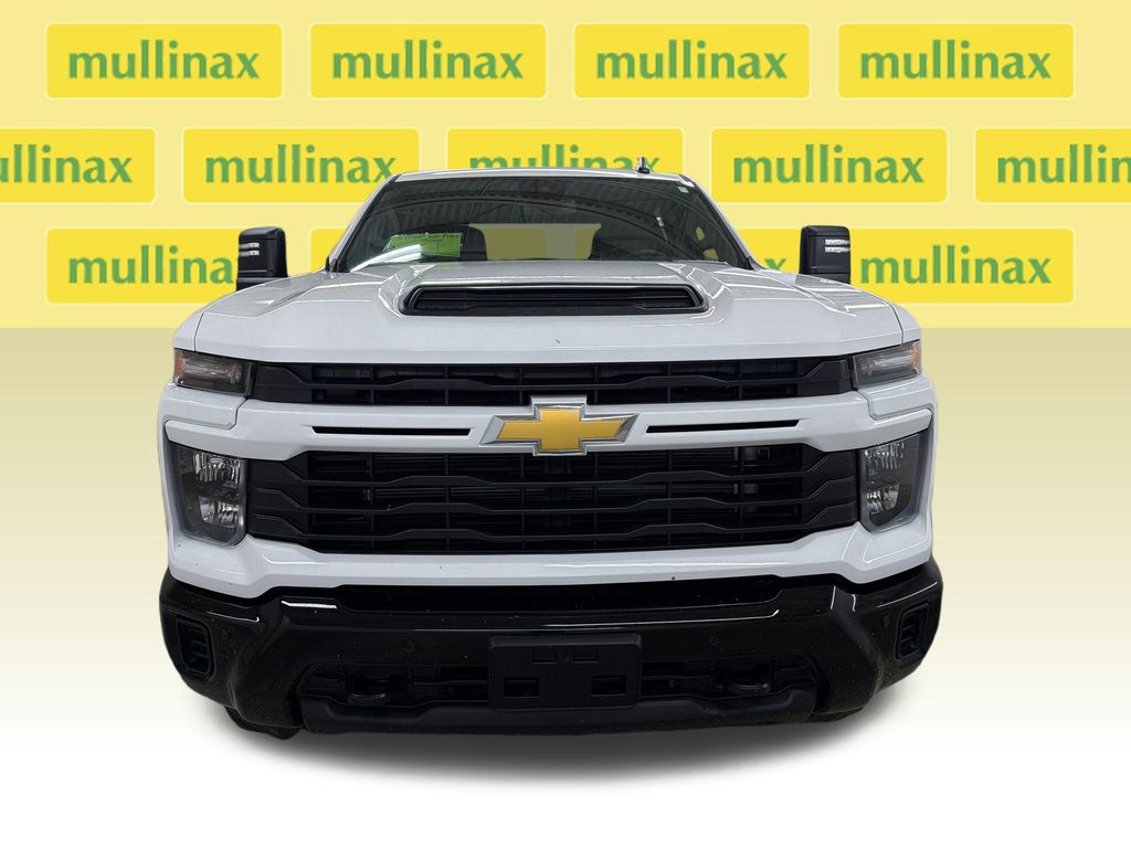 Certified Used 2026 White Chevrolet Custom image 15