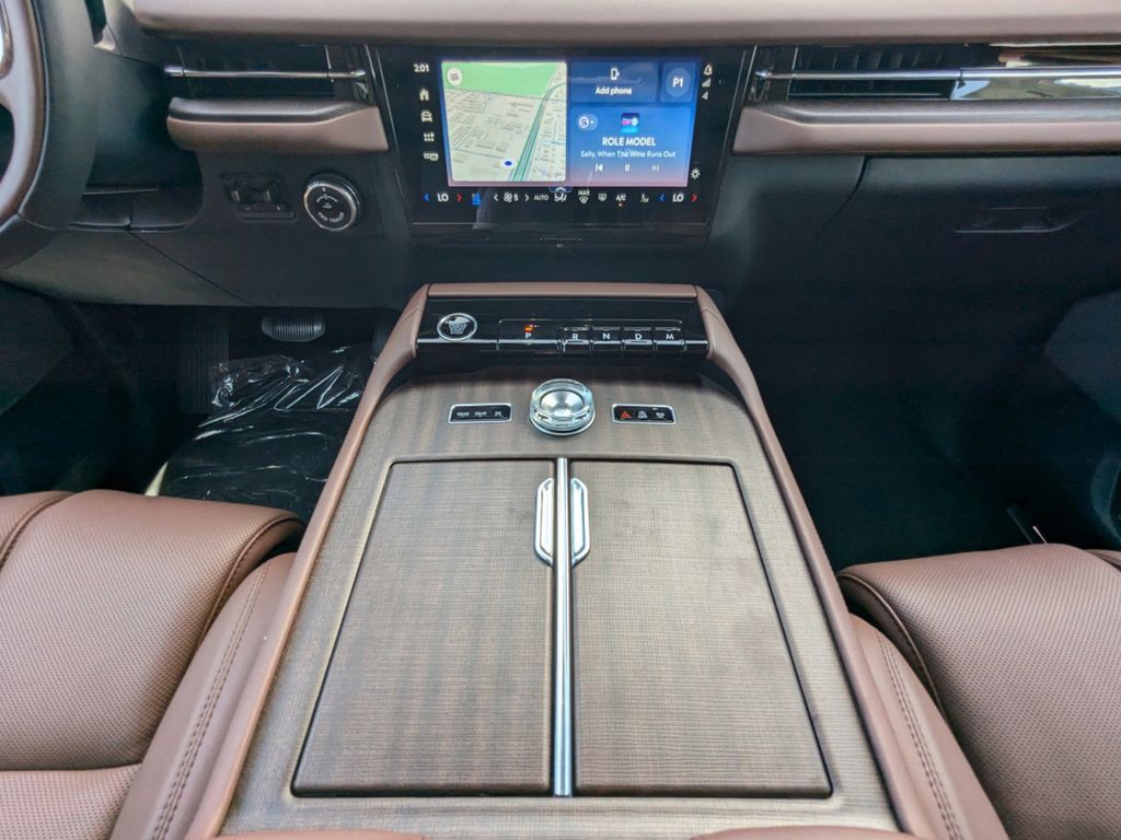 2025 Lincoln Navigator L Reserve