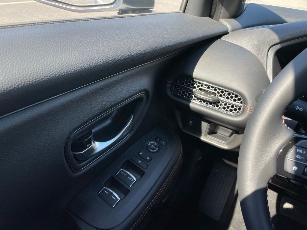 Thumbnail: 2026 Honda HR-V - 23