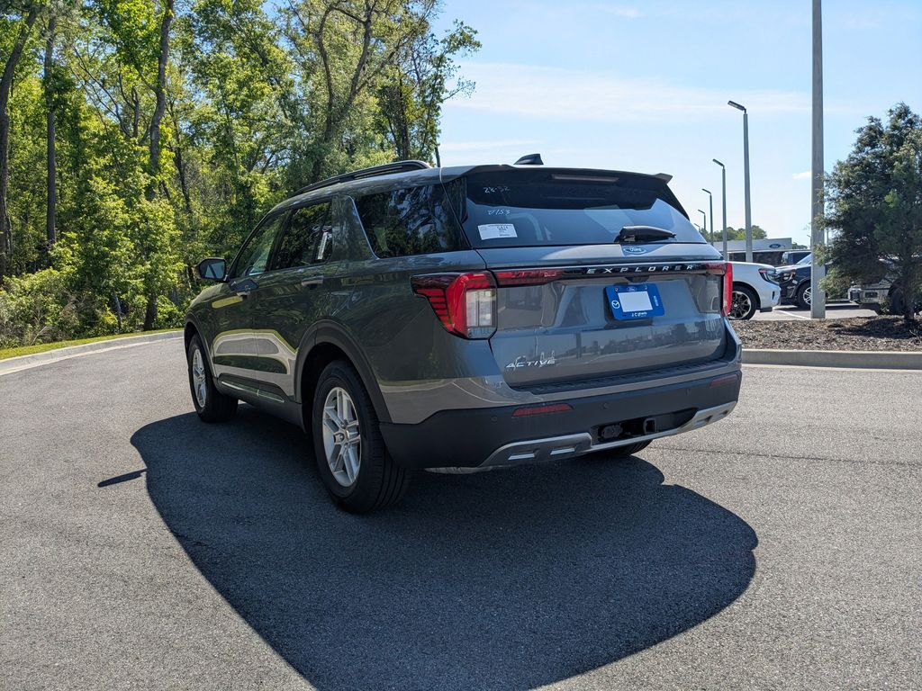 2025 Ford Explorer Active
