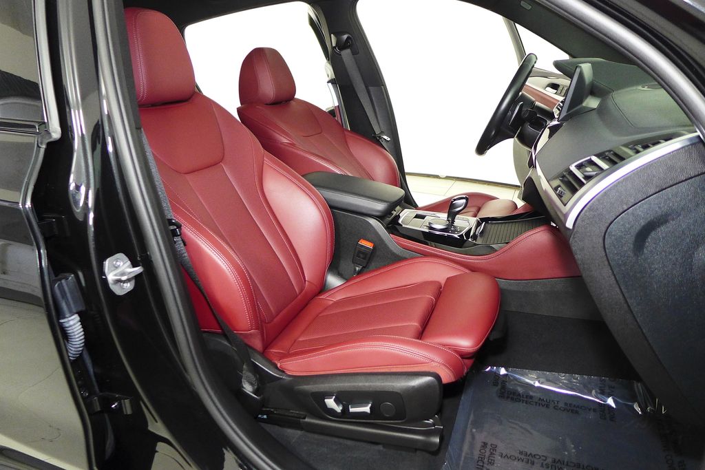 Thumbnail: 2023 BMW X4 - 19