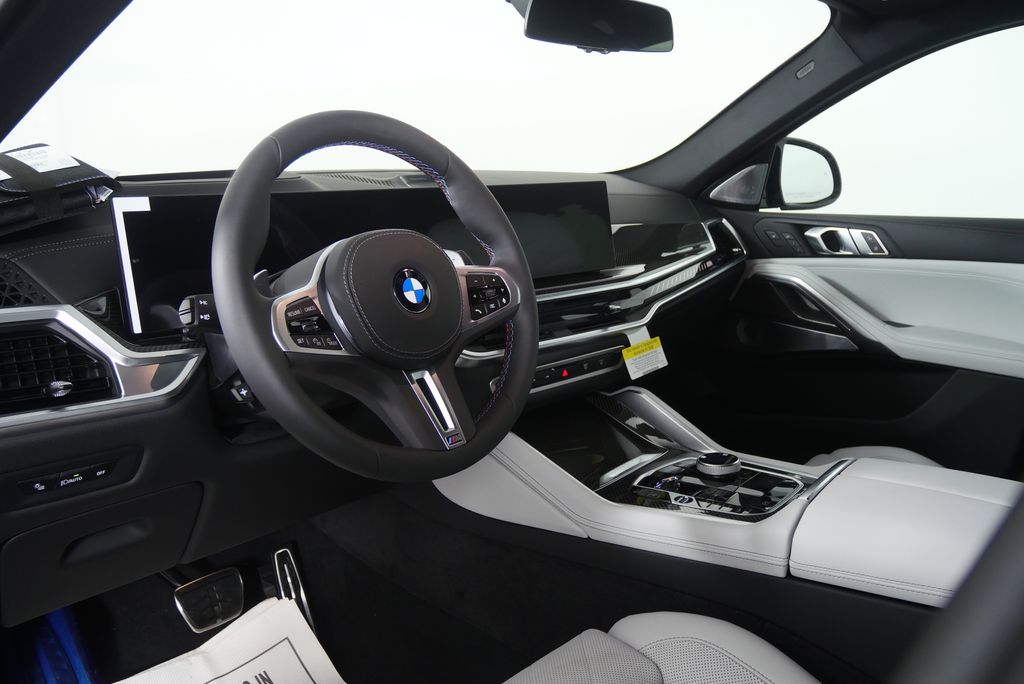 Thumbnail: 2027 BMW X6 - 13