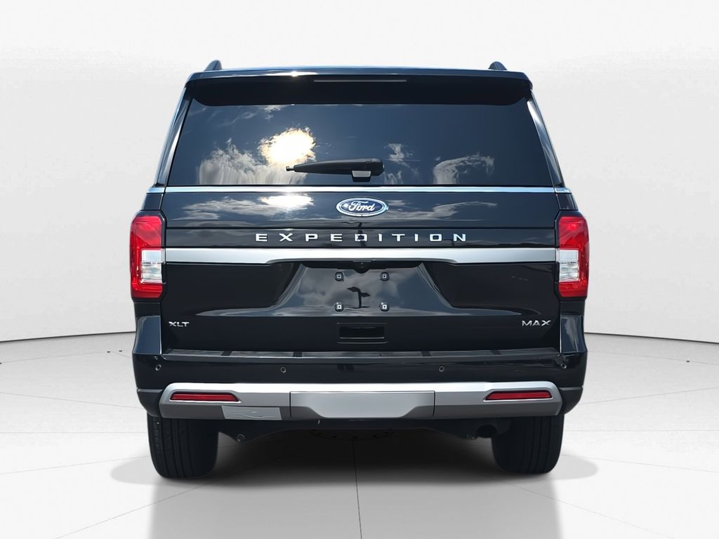 2024 Black Metallic Ford Expedition Max XLT RWD SUV