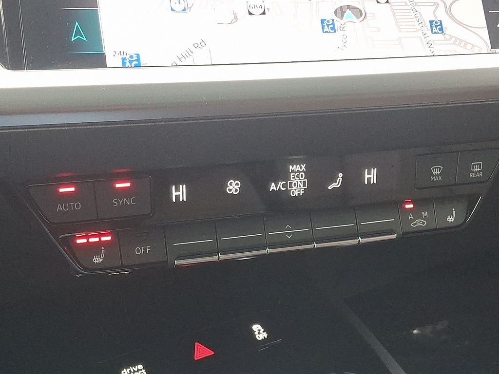 Thumbnail: 2023 Audi Q4 e-tron - 16