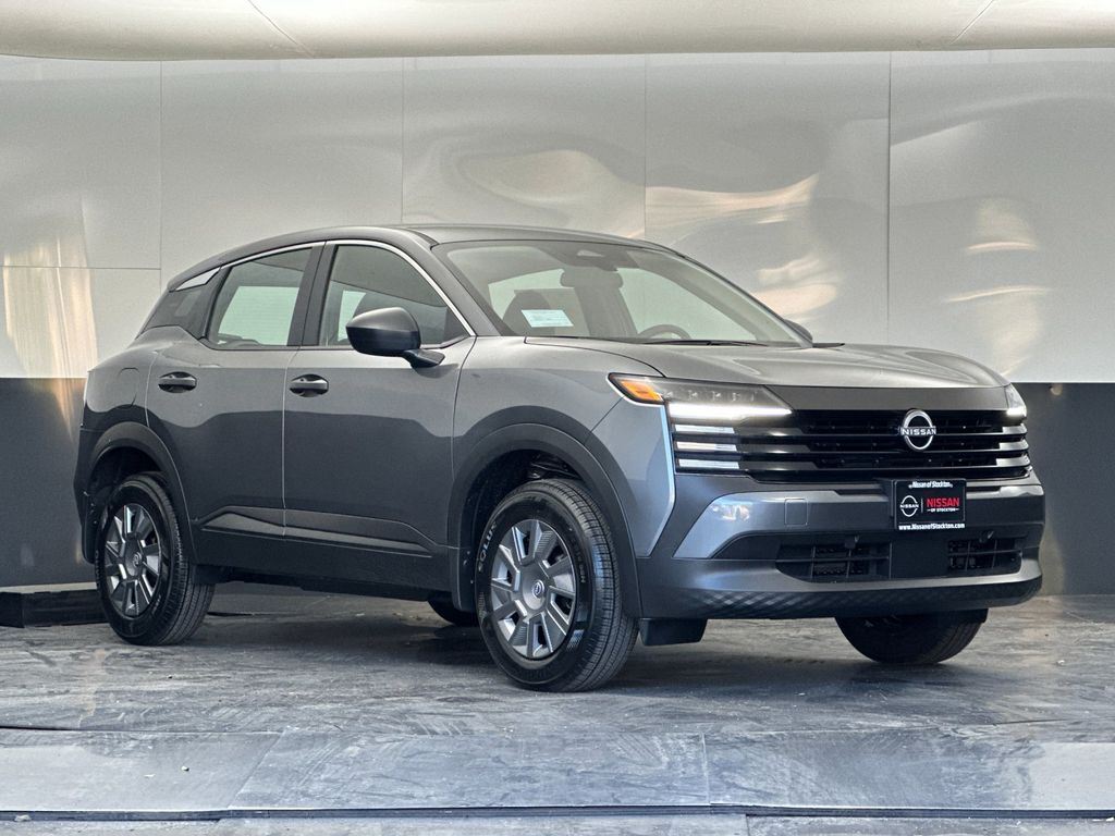 2026 Nissan Kicks S FWD