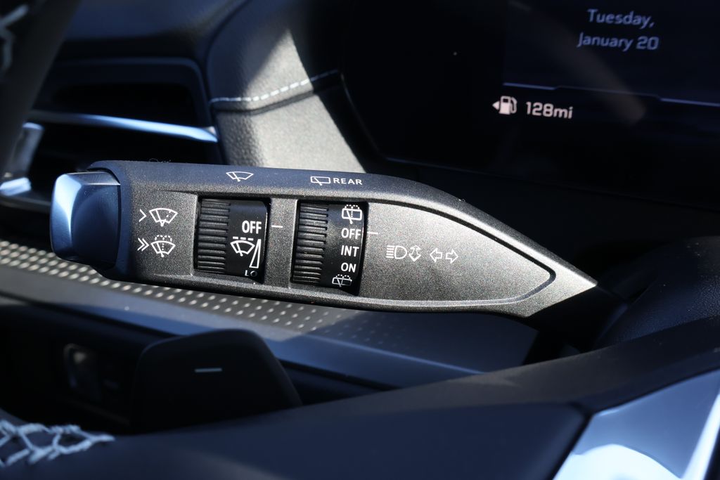 Thumbnail: 2026 Chevrolet Traverse - 24